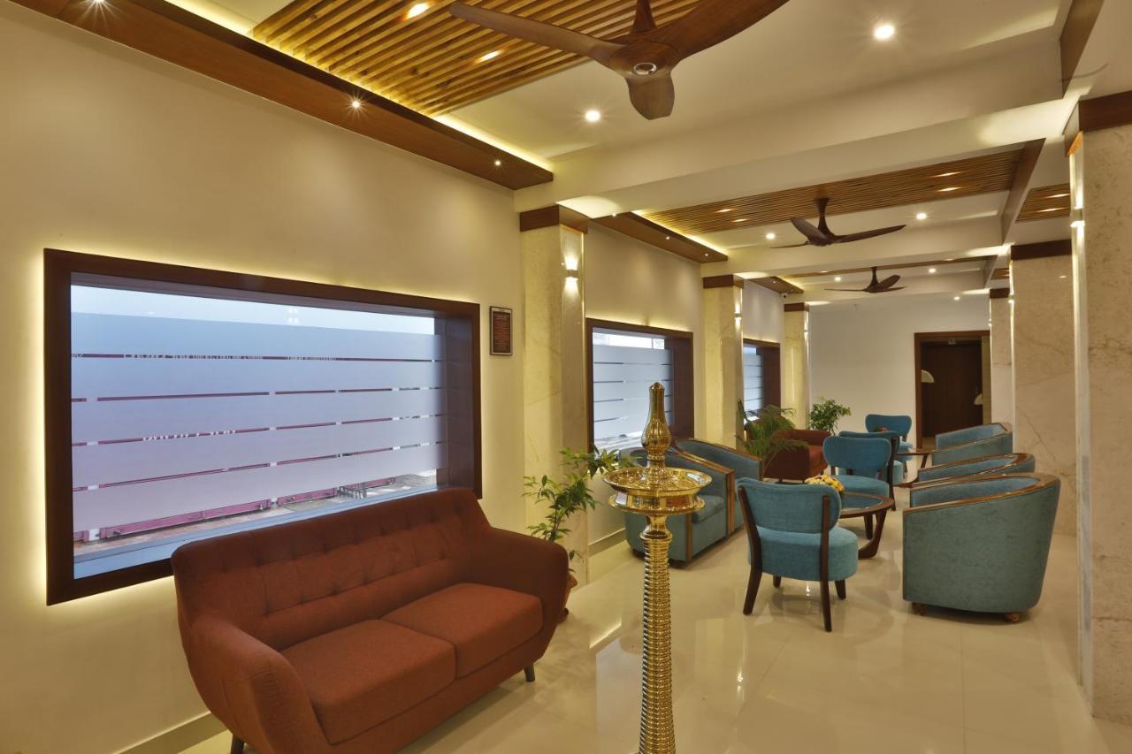 Hotel Panchavady サーウーバラ エクステリア 写真
